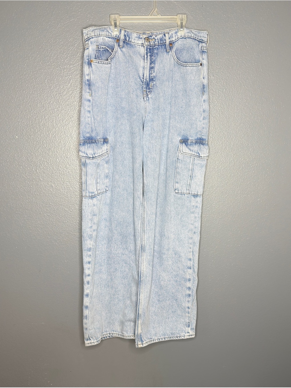 Old Navy Light Blue Wash Wide-Leg High-Rise Cargo Pant Jeans Streetwear 12 - Picture 2 of 6
